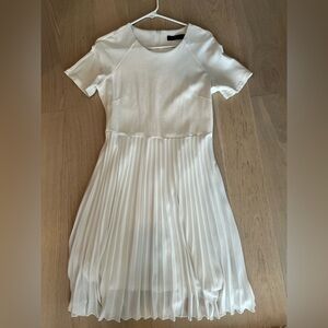 Elegant White Pleated Dress